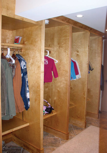 Custom Closet Shelves